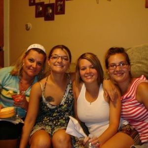 Meet your Posher, Veronica